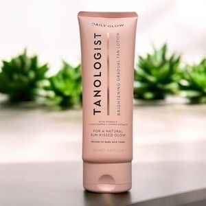 NEW! Tanologist Brightening Daily Glow Tan Lotion-Medium to Dark
